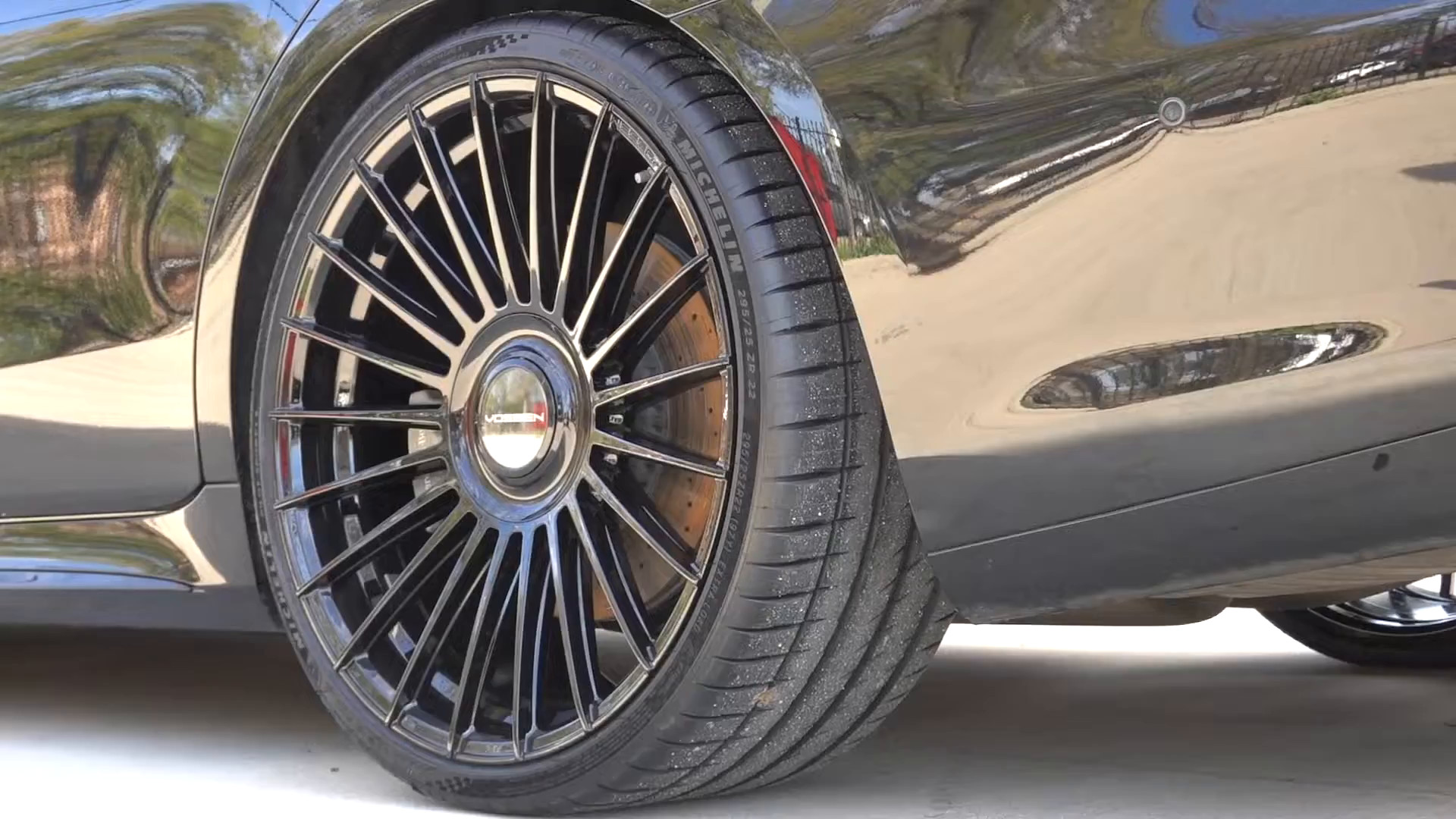 Mercedes-Benz S580 on Vossen HF-8 wheels at EVS Motors